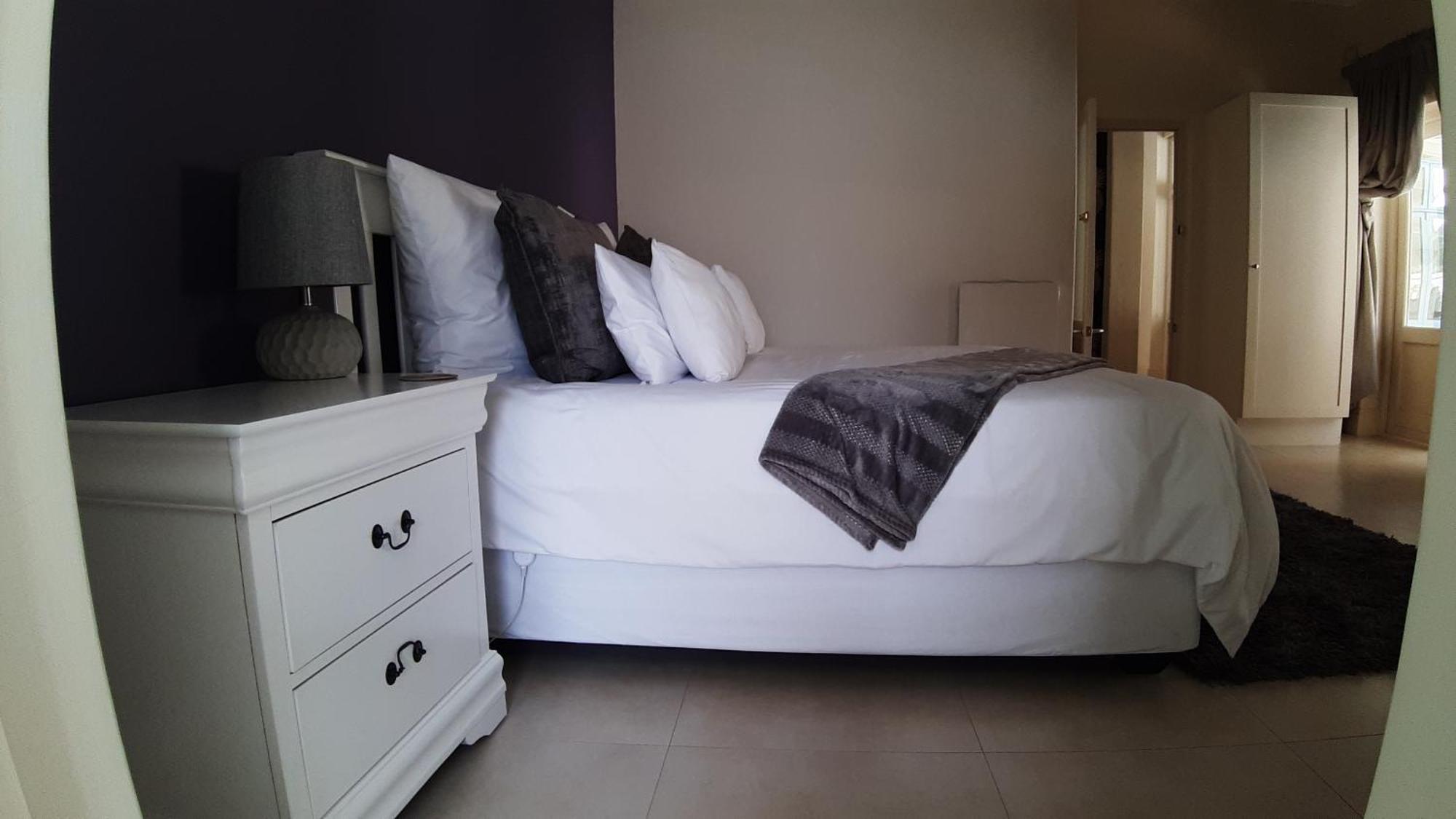 Guest house Rustic Manor Tokai