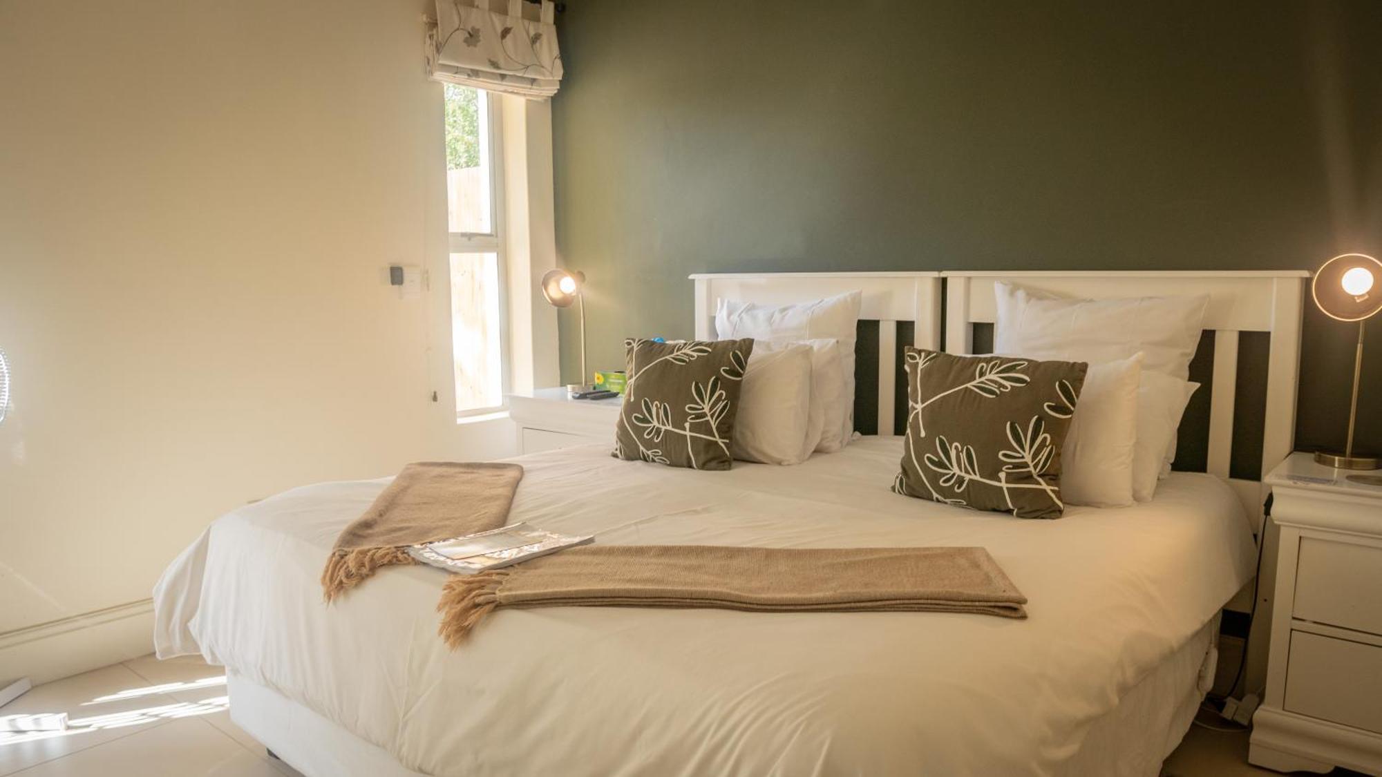 Rustic Manor 5* Tokai